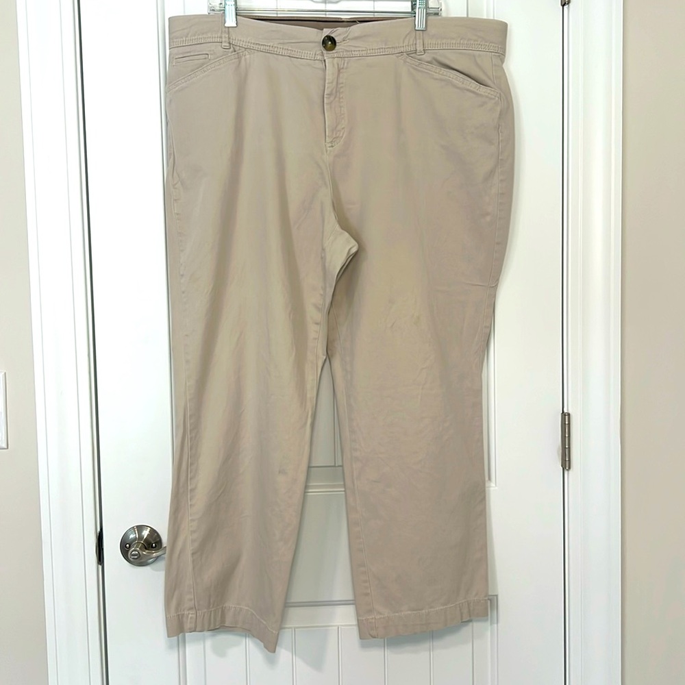 Avenue Sz 18P, easy waist, khaki pants, plus size, flexible waist